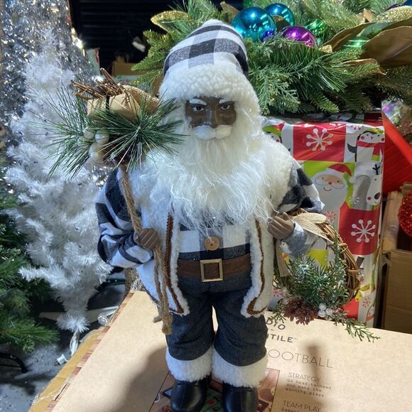 HOLIDAY LANE Northern Holiday Fabric Standing Santa with Gift Bag - Picture 7 of 8